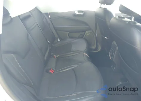 2019 Jeep Compass Latitude Fwd from USA, damaged, VIN 3C4NJCBB1KT614838